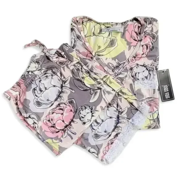 New JOAN VASS Super Soft Floral Print Lace Trim Pj Tee & Capri Pajama Set - Picture 4 of 6